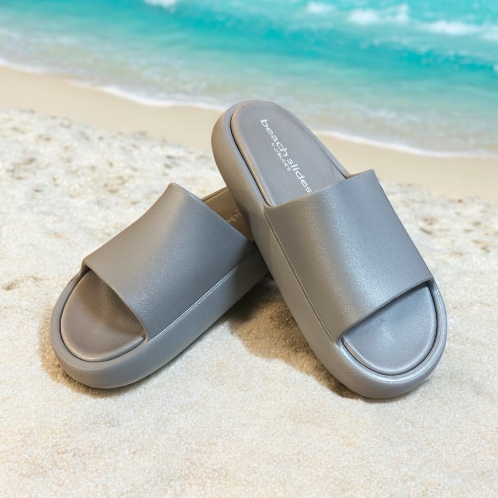 NIB J Slides SQUISH Grey EVA Beach Slides. Brand New! Size 10